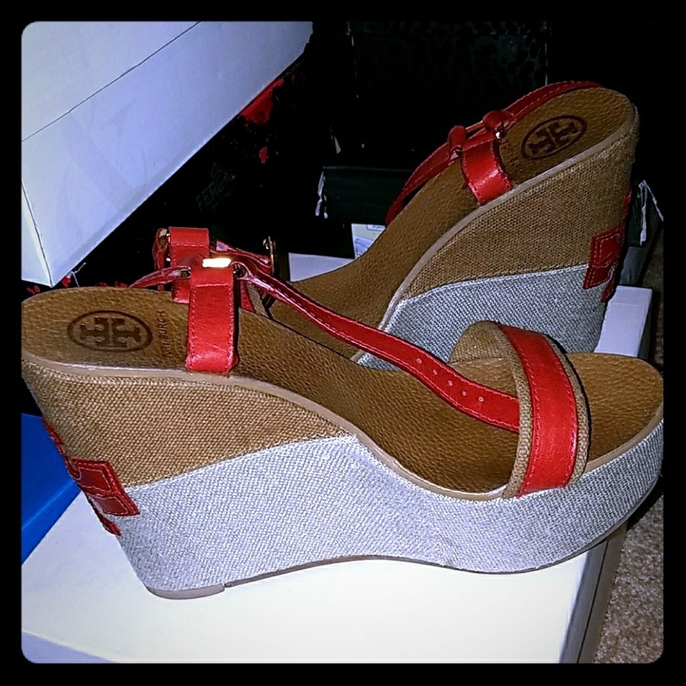 Tory Burch Wedges 10